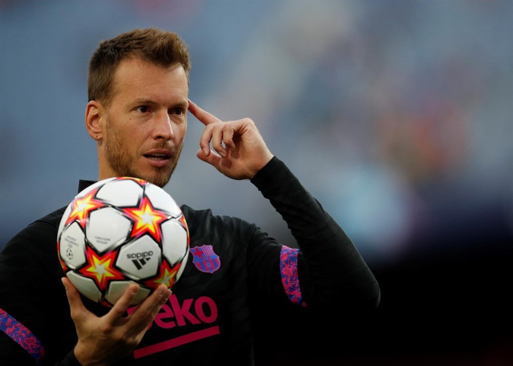 Neto left for the Premier League on a free transfer. EFE
