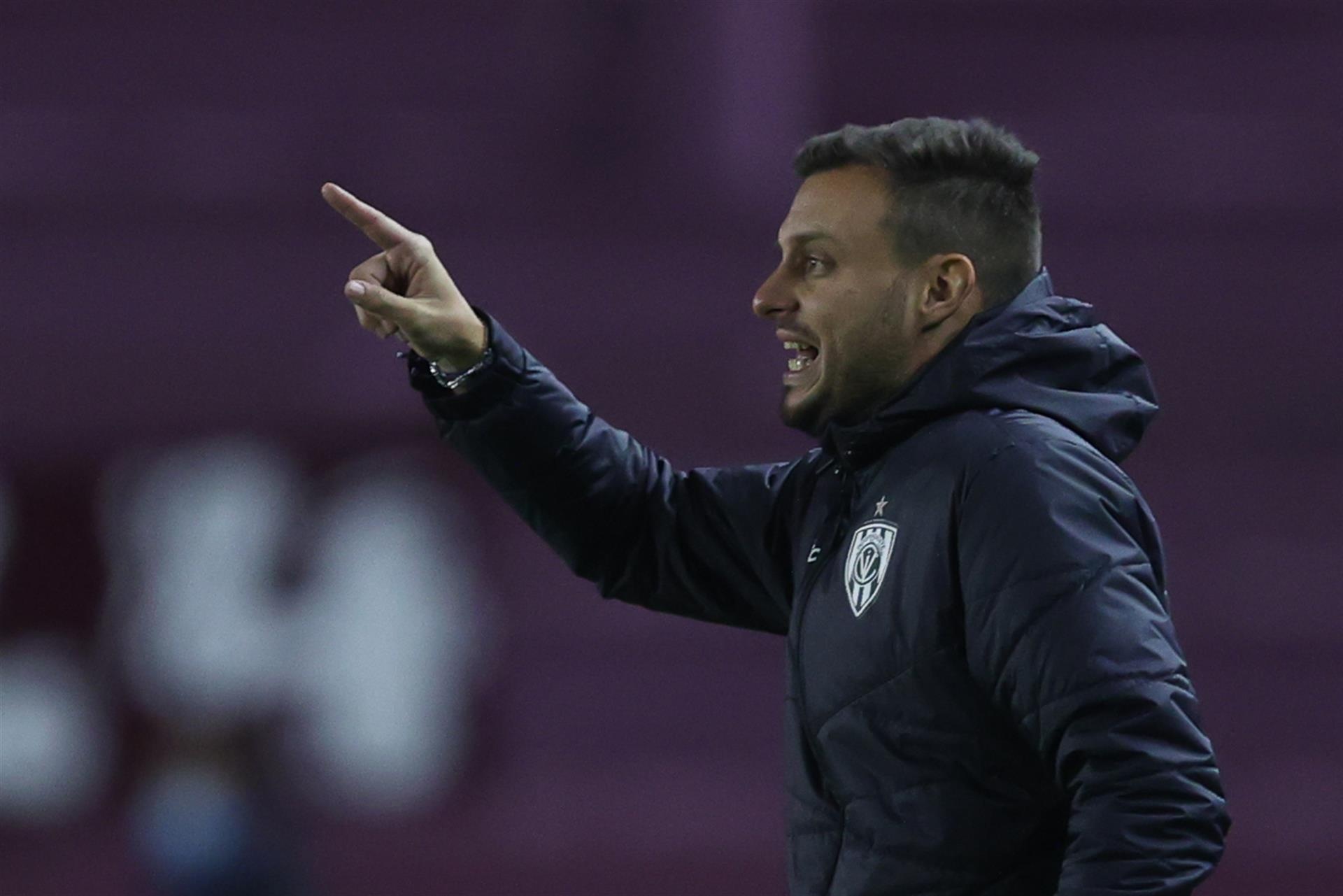 Cruz Azul denuncia a Anselmi y le niega una salida amistosa al Oporto
