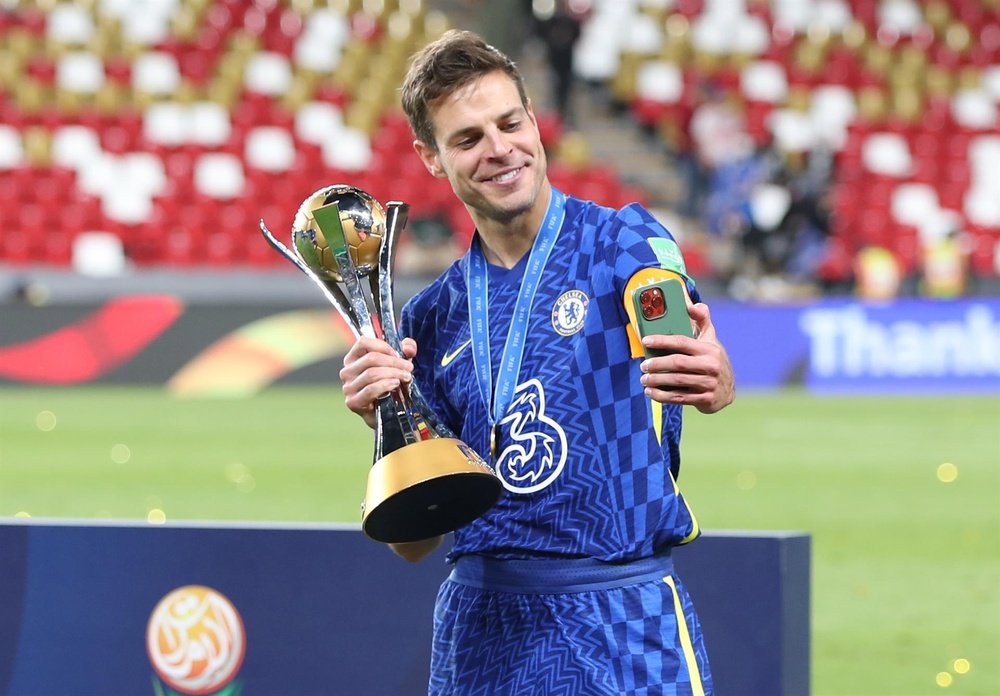 Azilicueta on his decision to stay at chelsea. EFE