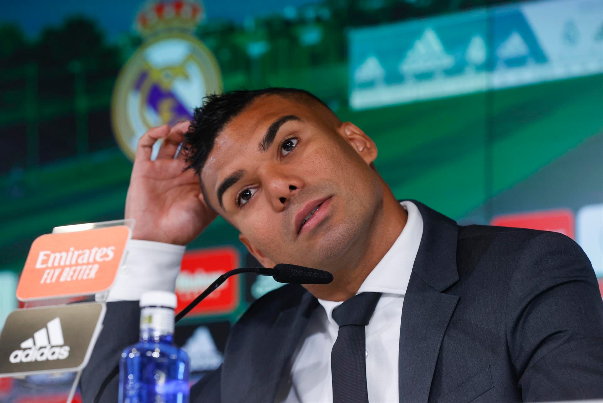 Ferdinand and Schmeichel spoke about Casemiro's signing. EFE