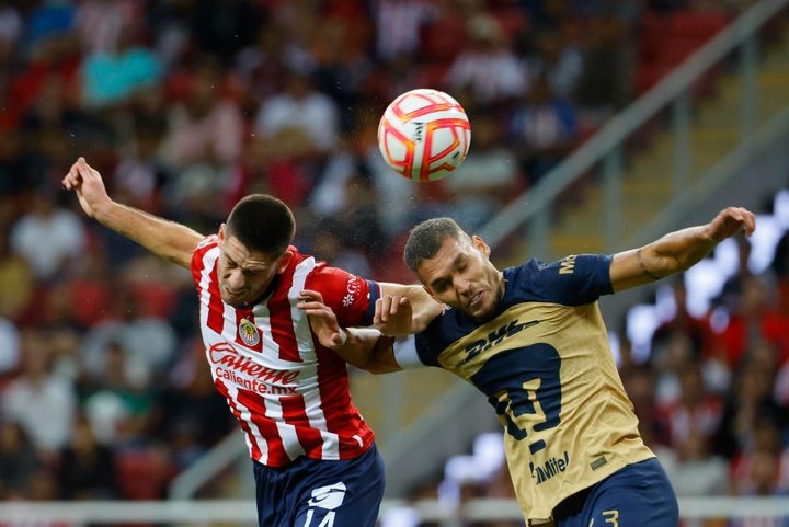'Gol' confundió el escudo del Guadalajara con el de Chivas