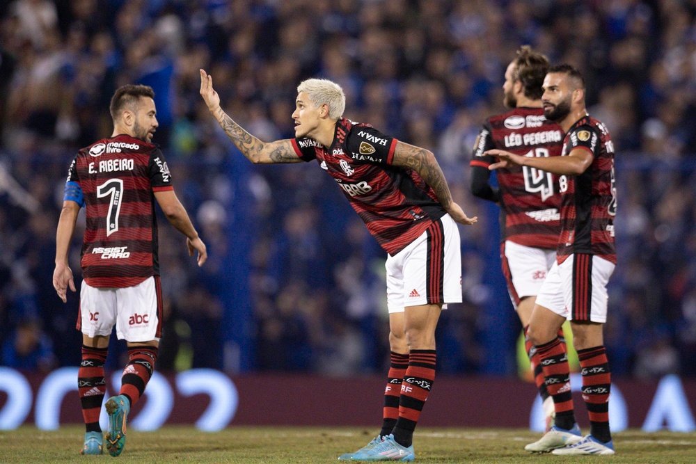 Com 'hat-trick' de Pedro, Flamengo goleia o RB Bragantino. EFE