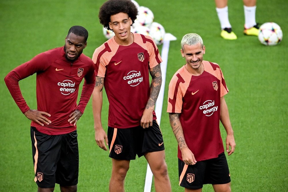 Witsel prolonge jusqu'en 2024. EFE