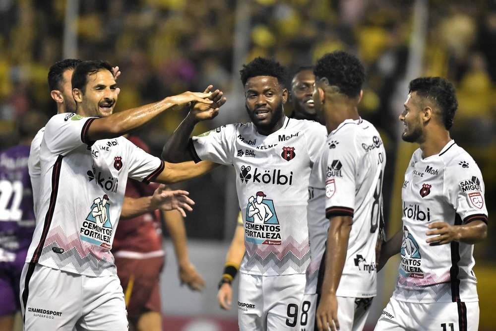 La ida fue para Alajuelense en la Liga CONCACAF. EFE