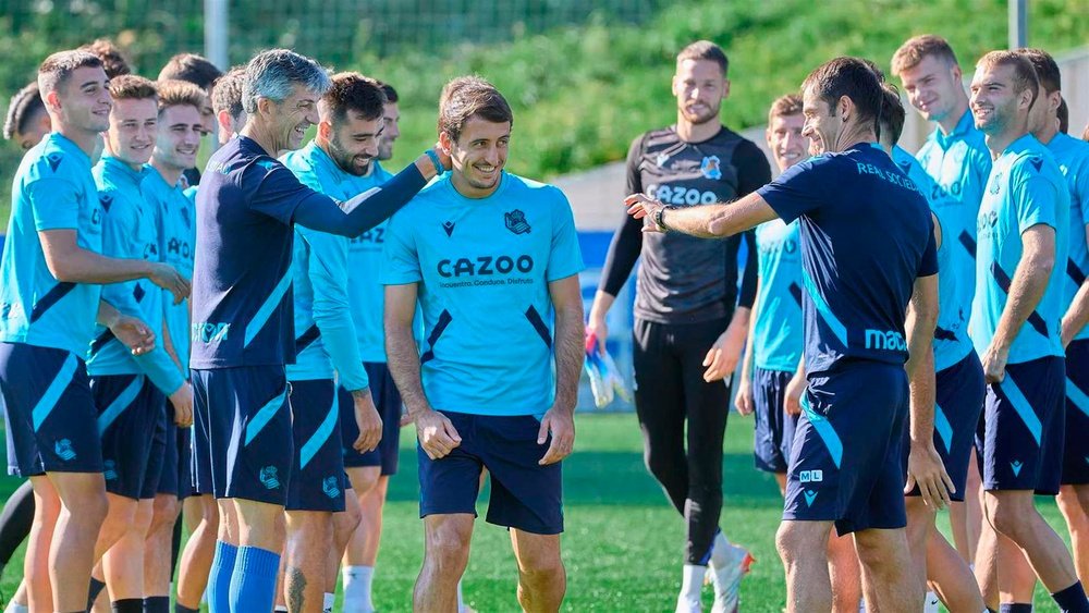 Oyarzabal volvió a entrenar con sus comapñeros. EFE