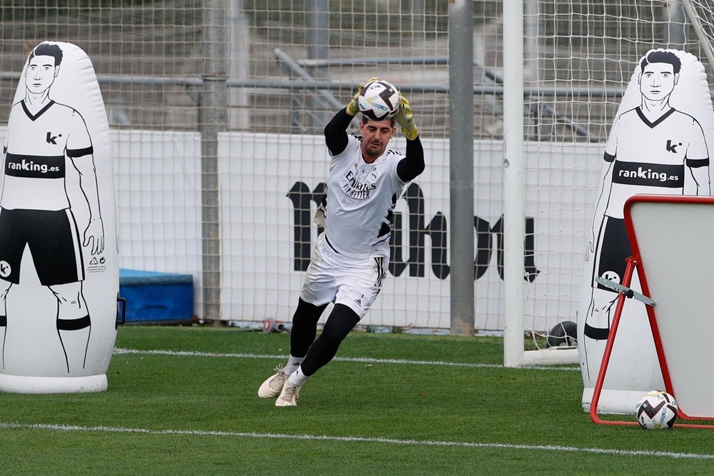 Courtois trained with his teammates on Tuesday. EFE