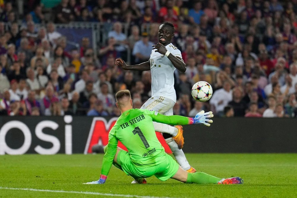 Mane will not be able to play for the next few weeks. EFE
