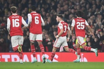 El Arsenal trasladó su buen andar en la Premier League a la Europa League para cerrar la fase de grupos en la primera posición. Los de Mikel Arteta vencieron por 1-0 al Zurich y lograron evitar al tercero de la Champions League en la próxima ronda. Kieran Tierney marcó el único tanto del partido en la primera parte.