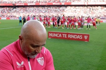 Sampaoli will count on 22 players for the Betis clash. EFE
