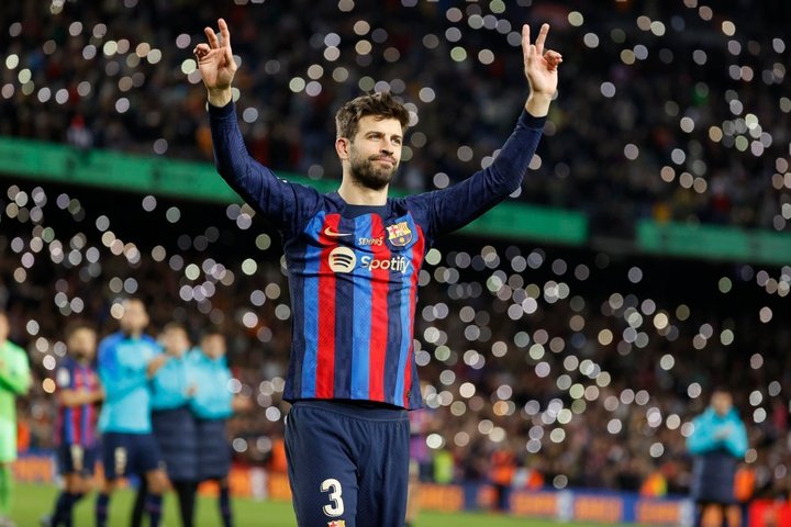 Pique meets Laporta to get the Kings League at the Camp Nou