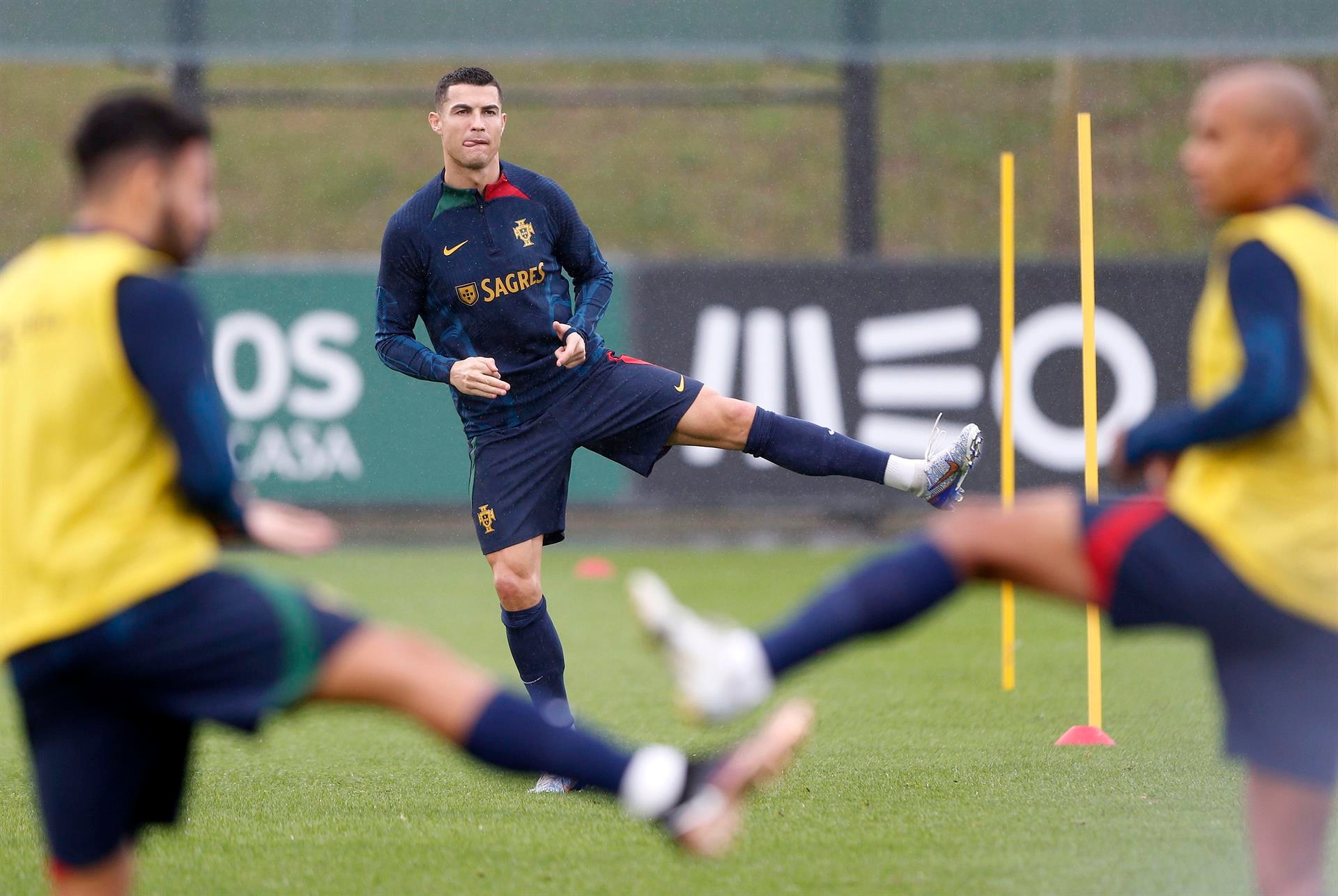 Cristiano Ronaldo va faire des grosses révélations sur Messi. EFE