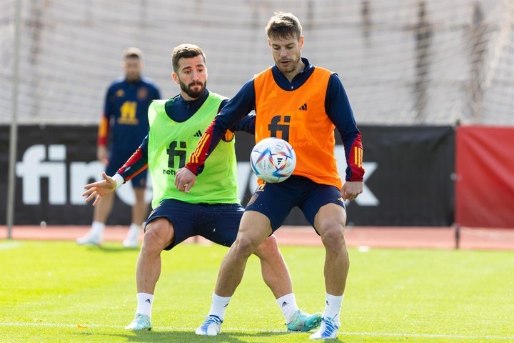 Gaya leaves Spain's training camp and misses the WC