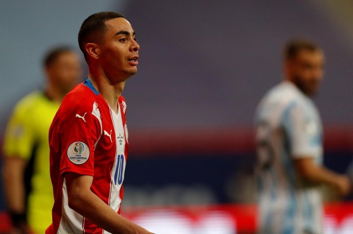 Miguel Almiron, Paraguay's fourth player out