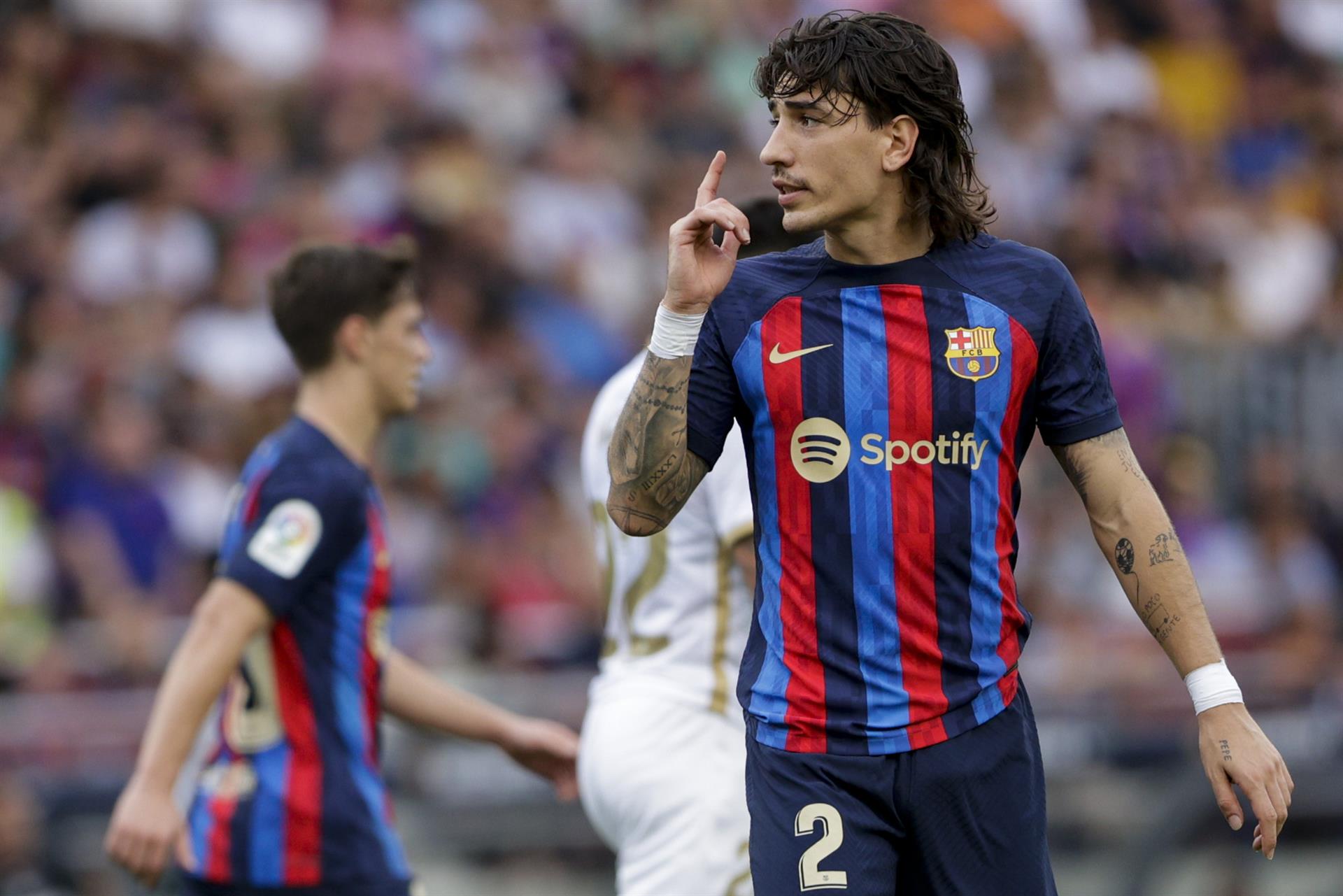 Hector Bellerin: I want to renew with Barcelona - Barca Blaugranes