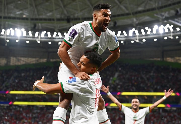 Marrocos vence a badalada geração belga por 2 a 0