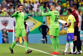 El guardameta brasileño Weverton, el último en debutar en este Mundial. EFE