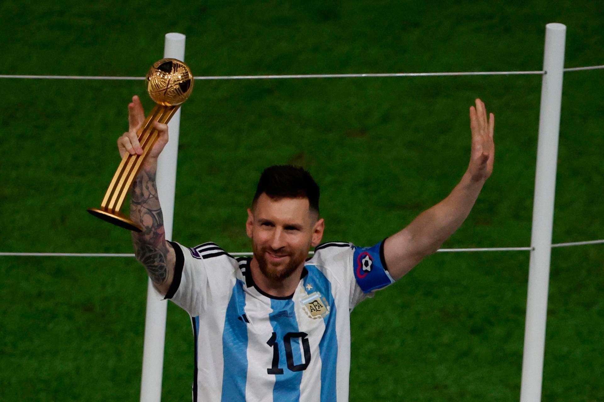 Lionel Messi lifted the trophy in Qatar. EFE