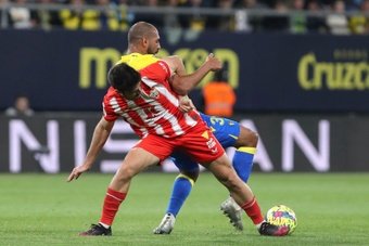 Gonzalo Melero, jugador del Almería, ha sido sancionado con 4 partidos tras sus declaraciones hechas tras la derrota contra el Real Madrid, en la que aseguró que les habían 