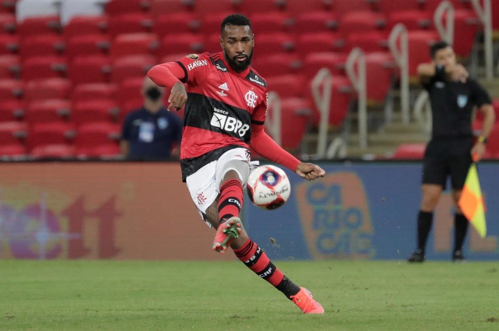 Gerson aceita oferta do Zenit: meia deixará o Flamengo após o Mundial. EFE