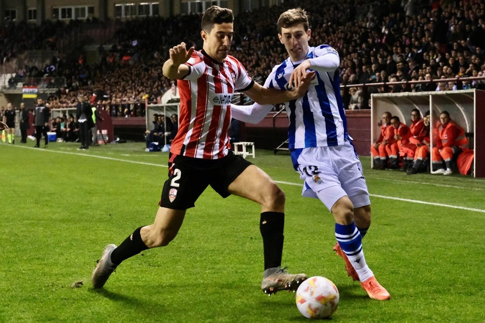 La UD Logroñés denunció actos violentos a aficionados tras el duelo de Copa ante la Real. EFE