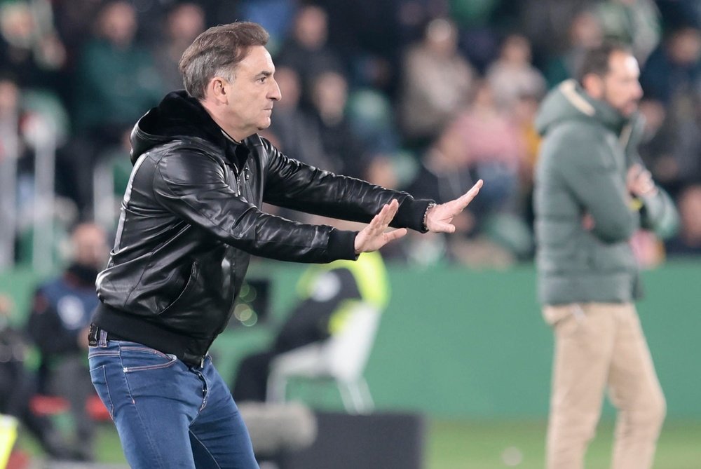 Carvalhal mejora los números de Coudet. EFE