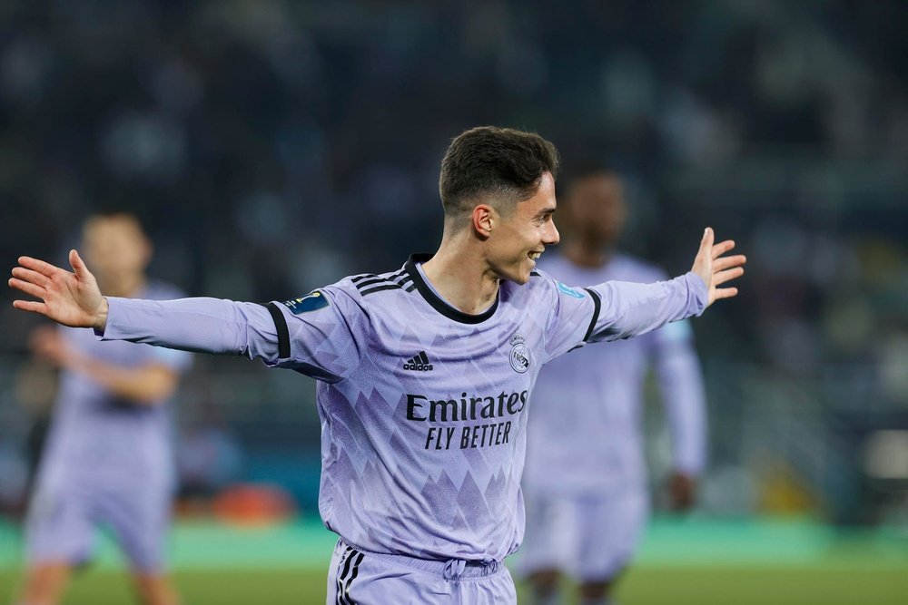 El centrocampista del Real Madrid Sergio Arribas celebra tras marcar el cuarto gol ante el Al Ahly. EFE/ Julio Muñoz