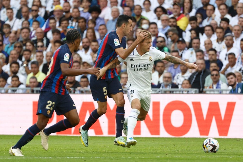 Barca got a narrow win over Madrid in the Camp Nou. EFE