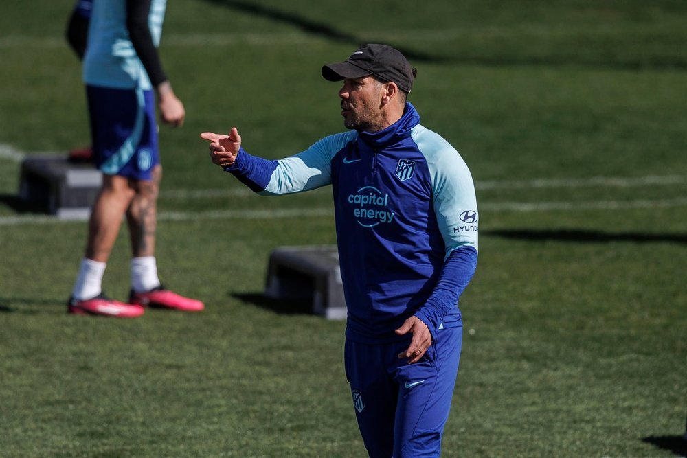 De Paul y Correa, en principio, partirán desde el banquillo. EFE