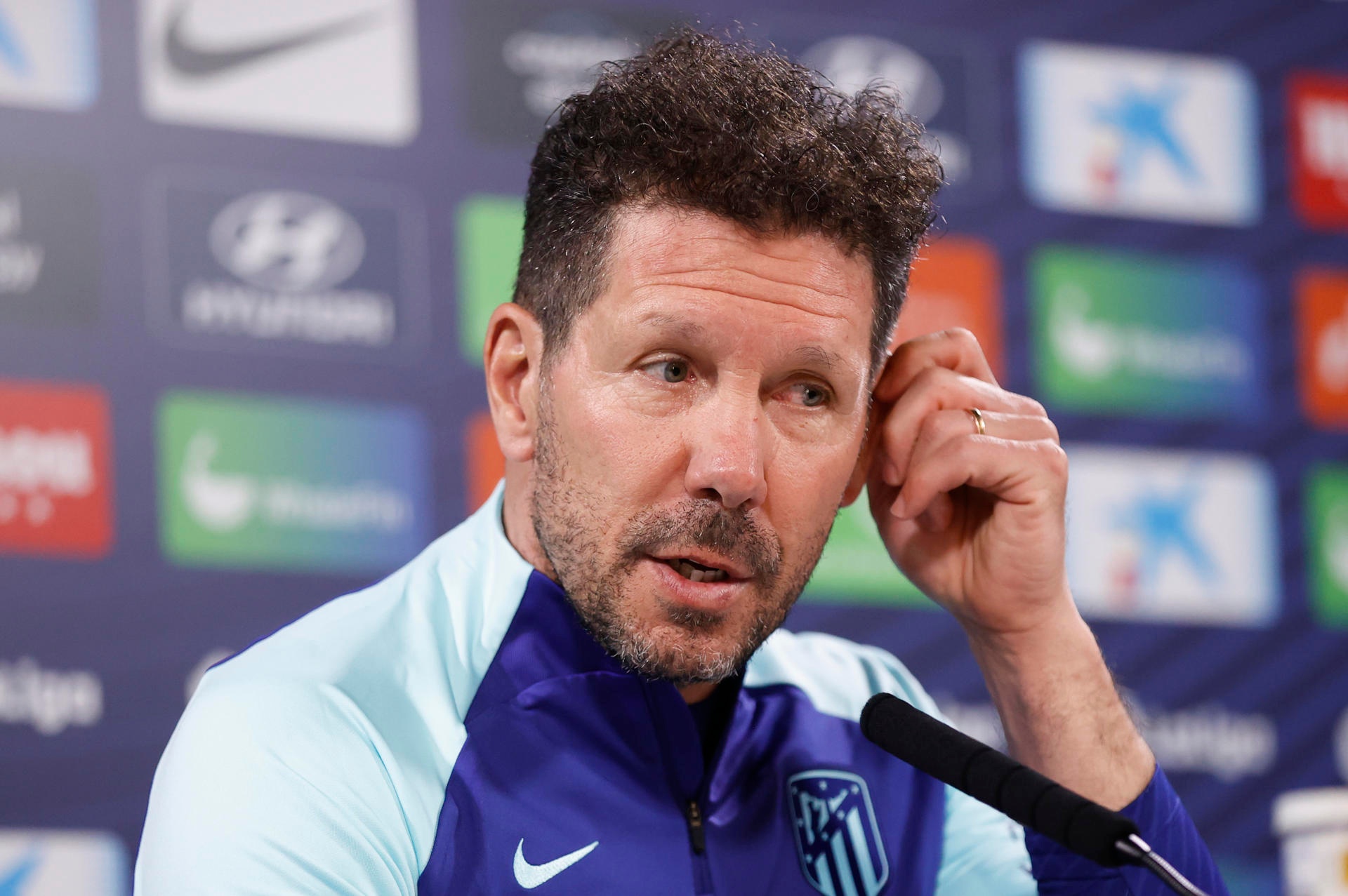 Simeone will cut his salary from 20 million euros to 16.5 million euros. EFE