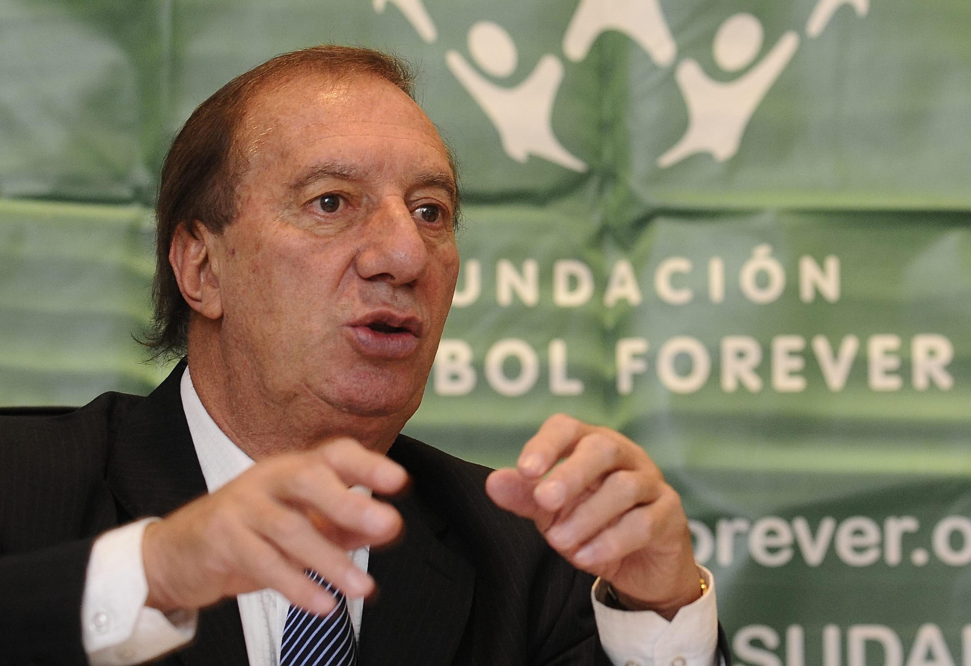 Empeora el estado de salud de Bilardo. EFE/Roberto Escobar