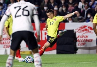 La Colombie a eu du mal à battre le Japon (1-2) lors d'un match amical entre les deux équipes ce mardi. L'équipe sud-américaine a vu Rafael Santos Borré faire pencher la balance en sa faveur grâce à un spectaculaire but en retournée acrobatique.