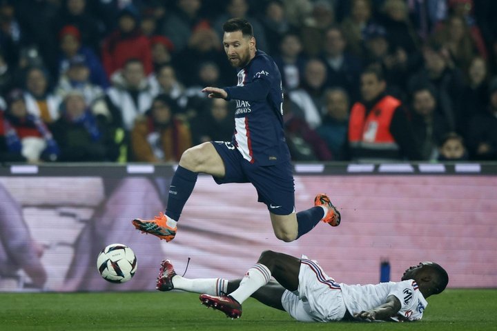 Messi e Mbappé guidano il PSG contro l'Angers