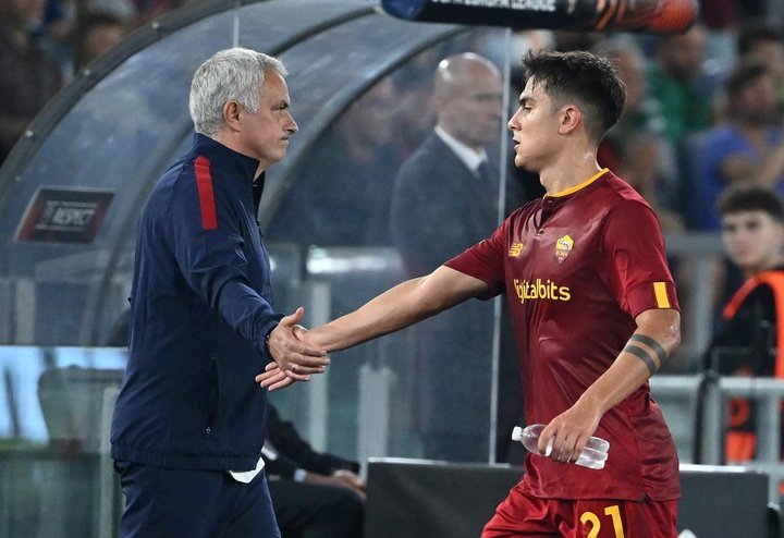La Roma de Mourinho, que “no” es “optimista con Dybala para la final”, empata 2-2 con el Salernitana