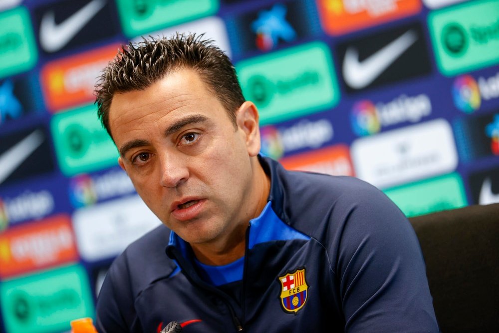 Xavi has asked to sign a RB. EFE