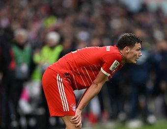 Os problemas fora de campo cobram um preço alto no Bayern de Munique. A equipe comandada por Thomas Tuchel não passou de um empate em casa por 1 a 1 com o Hoffenheim.