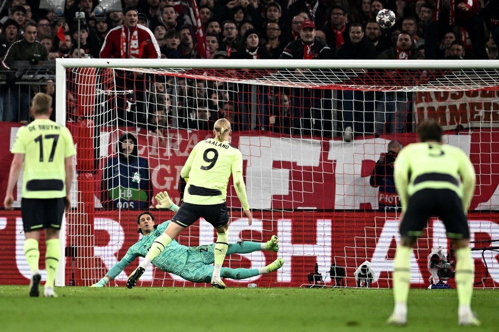 Haaland punge ancora e il City archivia la pratica Bayern. AFP