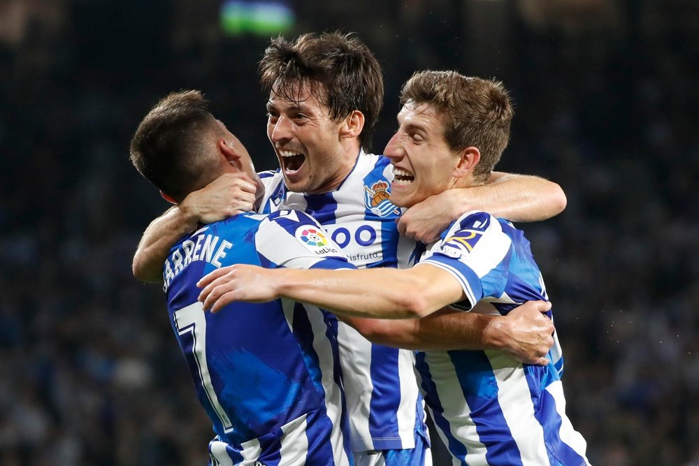 Silva has extended his contract with Real for another season. EFE