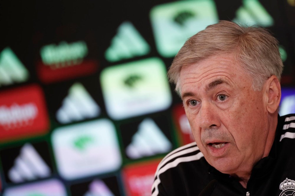 Ancelotti confirms Courtois and Vini will start. EFE