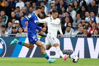 Eden Hazard não pretende deixar o Real Madrid antes do final do seu contrato. Uma situação que deixa o clube espanhol de mãos atadas diante das ofertas vindas da MLS.