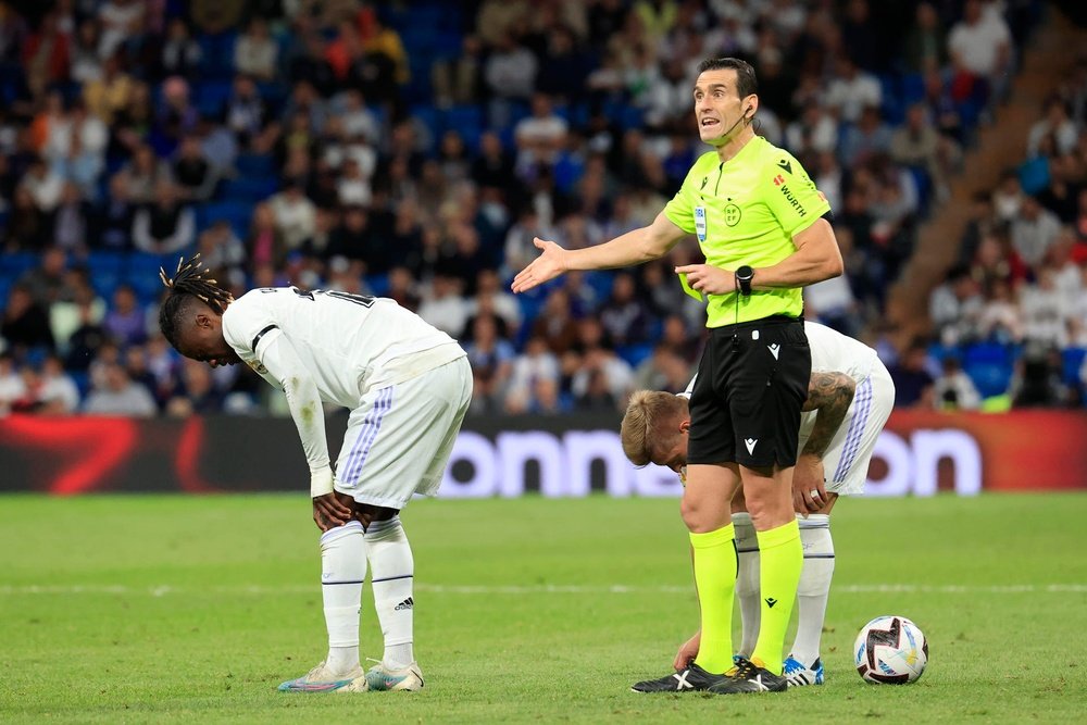 Eduardo Camavinga set alarm bells ringing at Real Madrid. EFE
