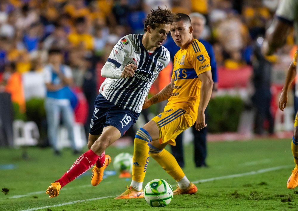 ¿Por qué el partido de Rayados se atrasó? EFE