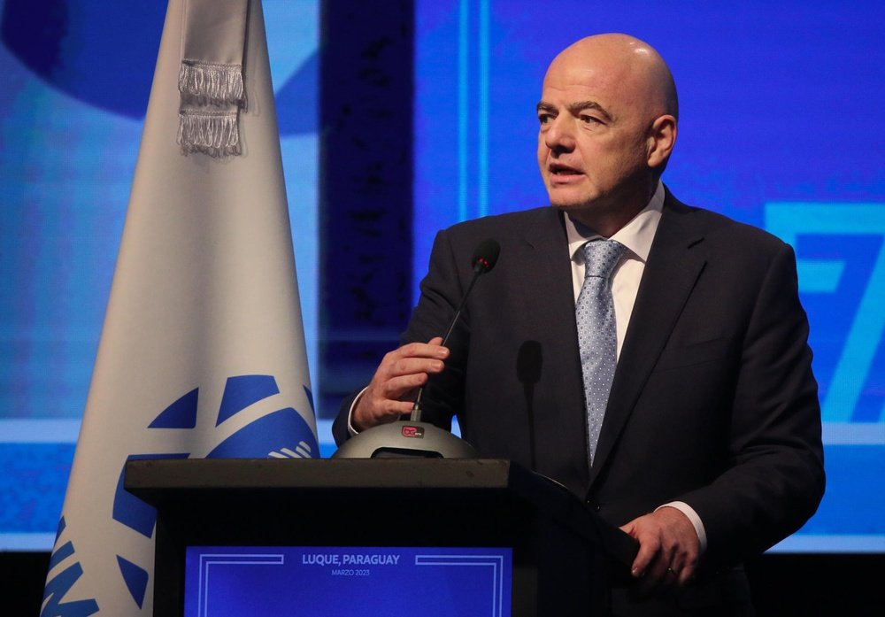 Infantino hailed sentences for racist insults against Vinicius. AFP