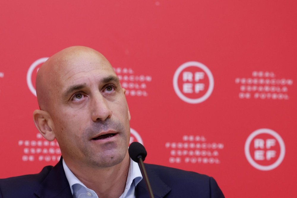 La FIFA suspend Luis Rubiales pour 90 jours. EFE