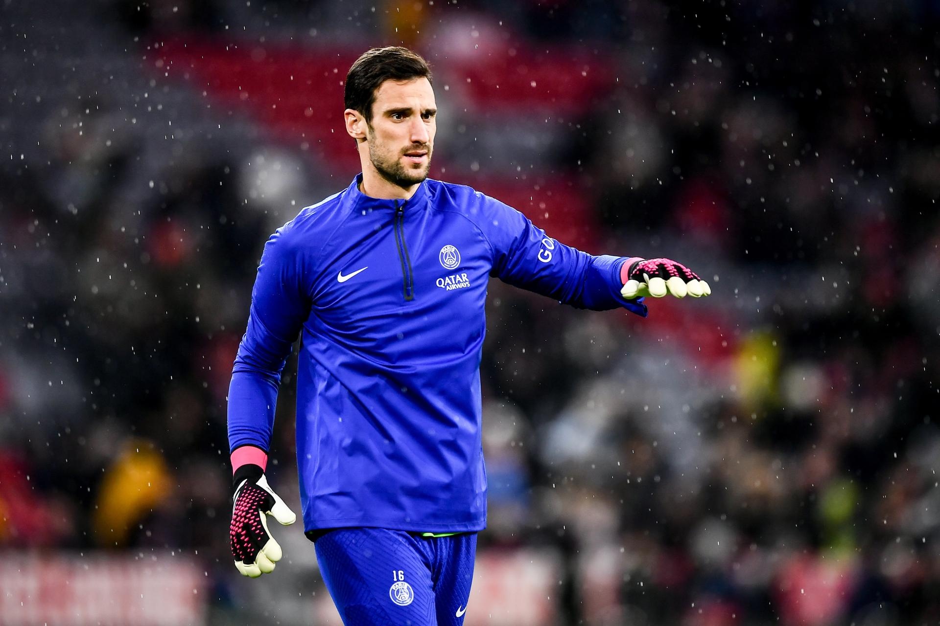 Sergio Rico del PSG, in condizioni gravi