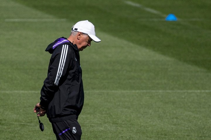 Seven first team players present at Madrid training session