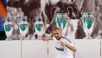 Une fois le départ de Benzema acté, le Real est déjà à la recherche de son remplaçant. Selon le journal 'As', le club madrilène a déjà deux noms en tête.