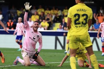 Un pénalty non sifflé pour une main dans la surface d'un joueur de Villarreal a scandalisé l'Atlético dimanche, qui termine 3e de Liga derrière le Real Madrid après son match nul concédé à Villarreal (2-2). Le club s'est plaint de l'arbitrage après la rencontre.