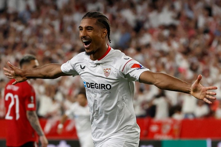 Badé: “He estado en muchos equipos, pero el Sevilla es algo diferente”