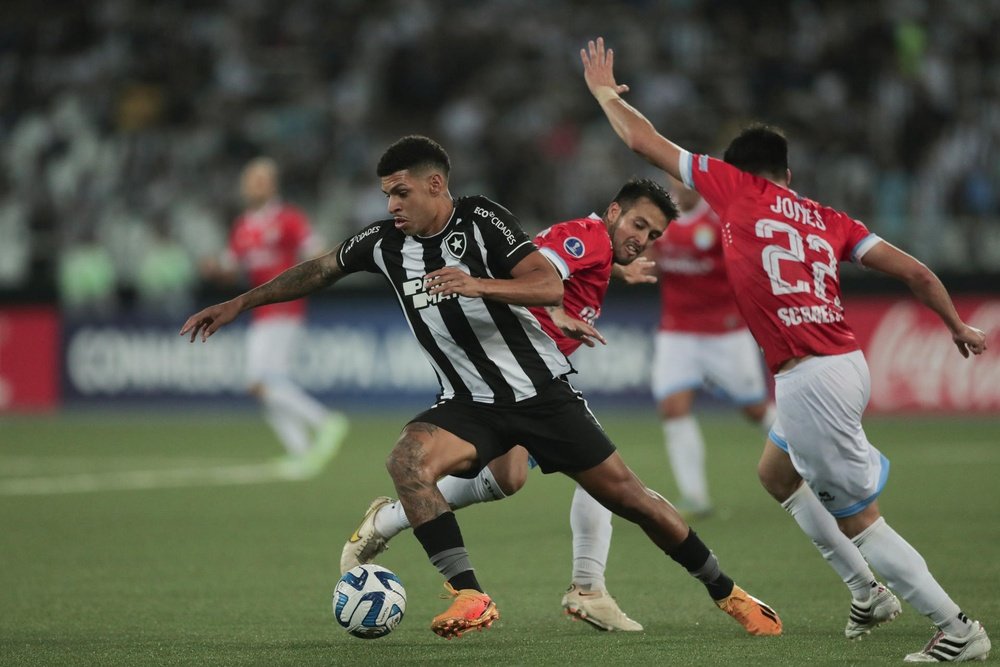 Botafogo e Bragantino começam a definir o último brasileiro na Libertadores. EFE/ Andre Coelho