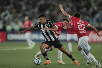 Só um estará na fase de grupos da Libertadores. Botafogo e Bragantino fazem um dos jogos mais importantes da temporada nesta quarta-feira.
